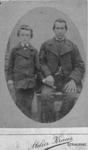 Abb. 26: Johann Baptist Kammermeier II. mit seinem Vater Johann Kammermeier I. 