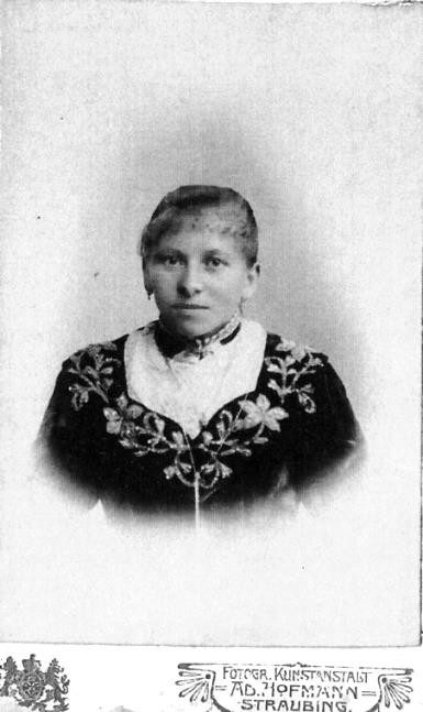 Abb. 28: Rosalia Zollner 1904